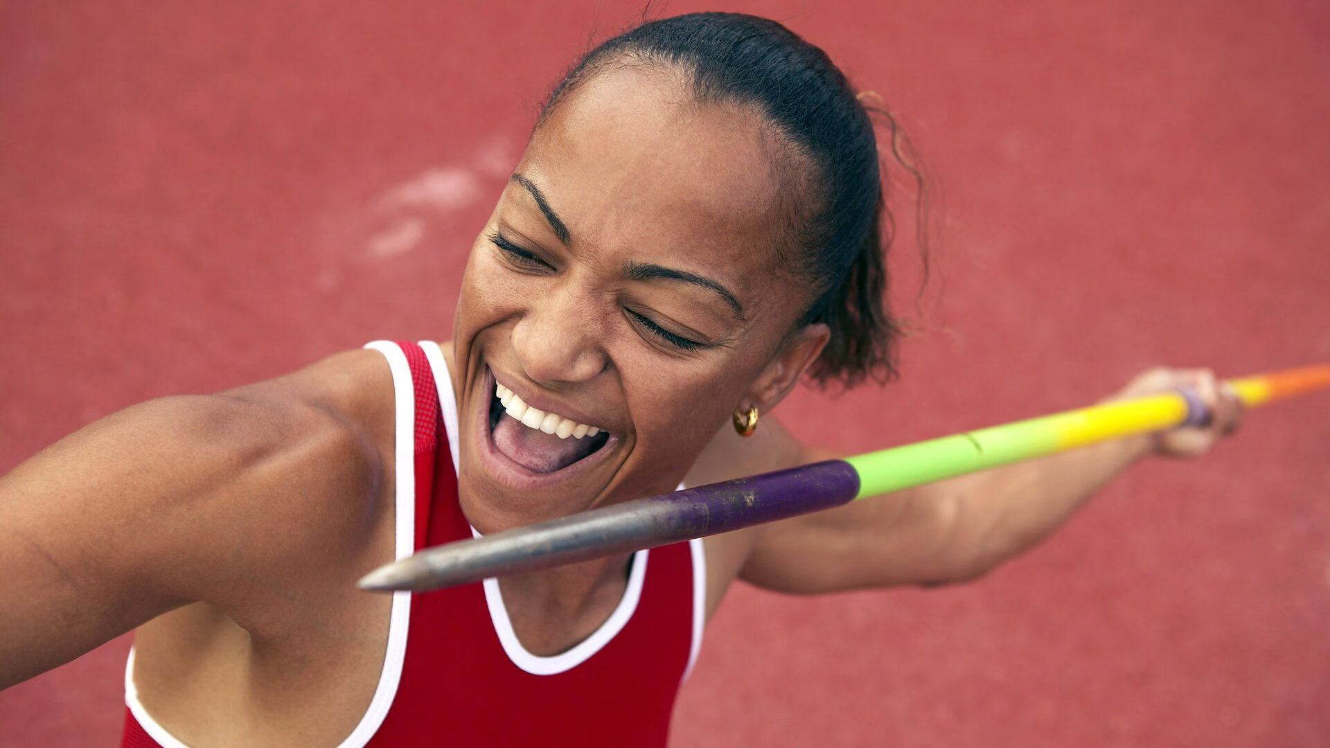 女篮姑娘的拼搏点燃亿万球迷的热情，女篮球员的盛宴