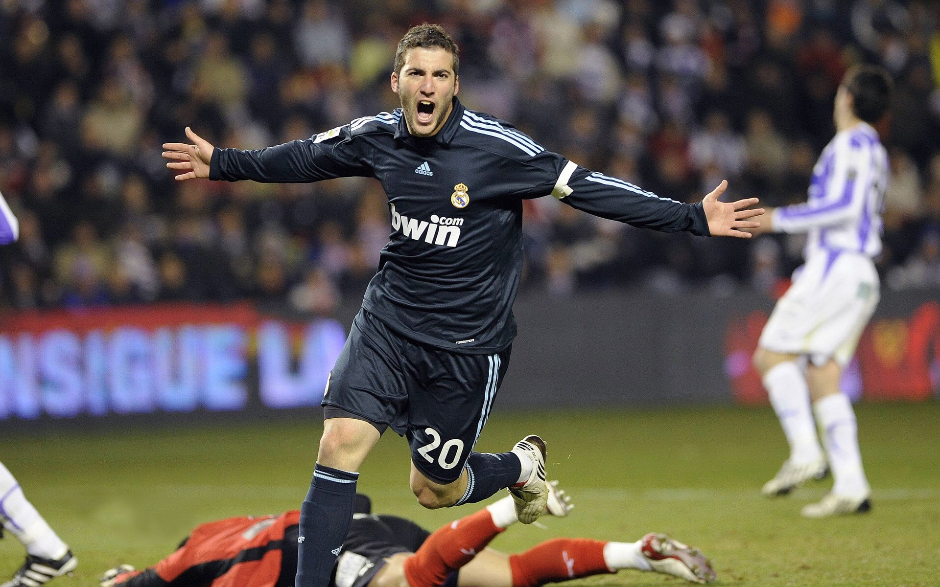 《冠军奥运篇》聚焦李雯雯：努力让梦想成为现实，李雯雯奥运会比赛成绩